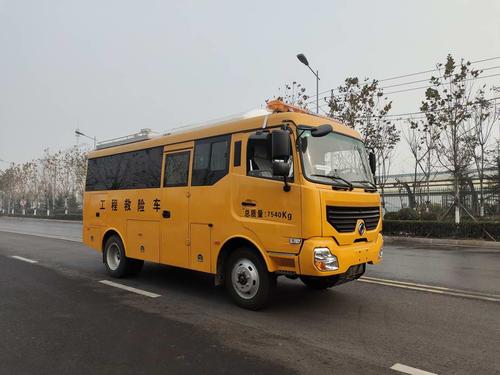 东风四驱越野客车救险车
